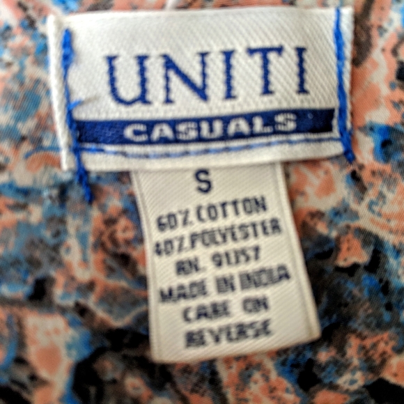 Uniti Abstract Marble Print Dolman Top Small - Picture 4 of 5